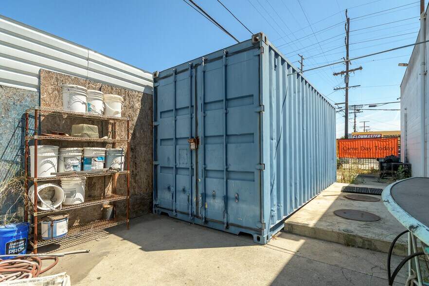 More Photos Of 853 E Manchester Ave, Los Angeles Restaurant For Sale