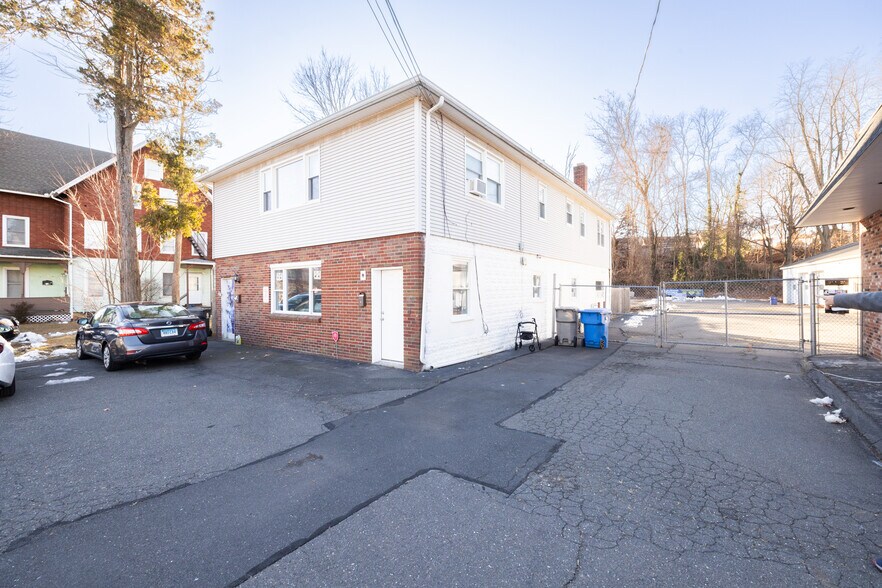 More Photos Of 159 Park St, Bristol Office For Sale