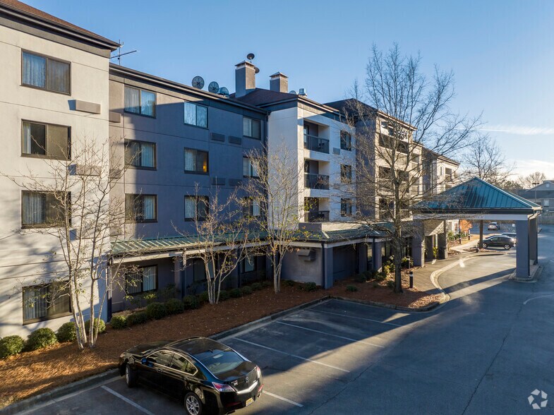 More Photos Of 4300 Colonnade Pky, Birmingham Hotel For Sale