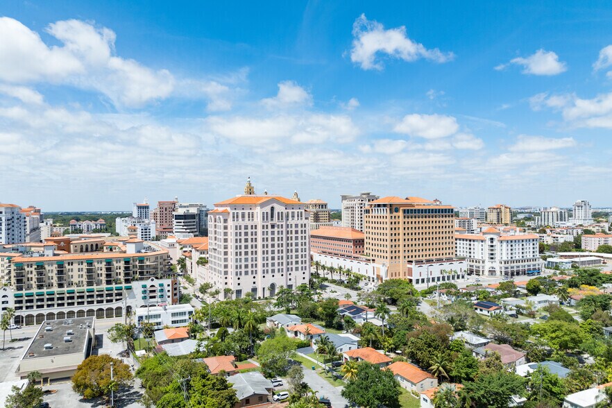 More Photos Of 2 Alhambra Plz, Coral Gables Office Residential For Lease