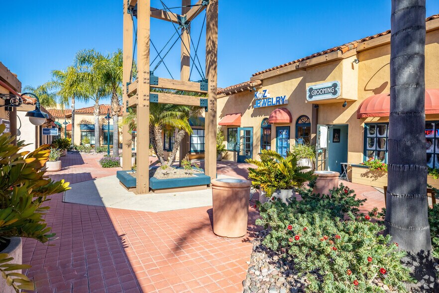 More Photos Of 16703-16781 Bernardo Center Dr, San Diego Unknown For Lease