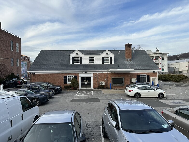 More Photos Of 1025 Brown St, Peekskill Bank For Lease