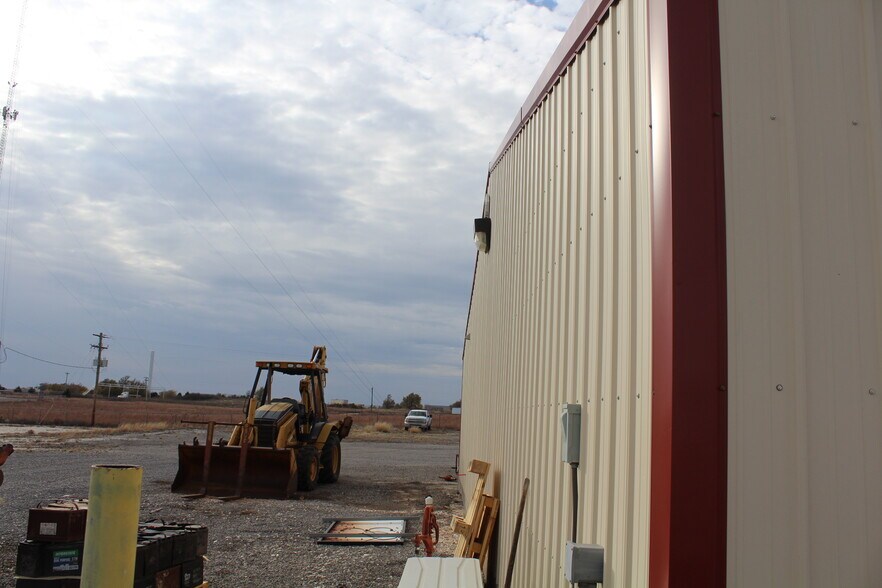 More Photos Of 205659 E County Rd, Woodward Industrial For Sale
