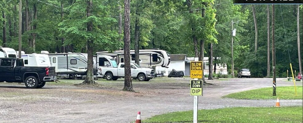 Primary Photo Of 22802 Camptown Dr, North Dinwiddie Trailer Camper Park For Sale