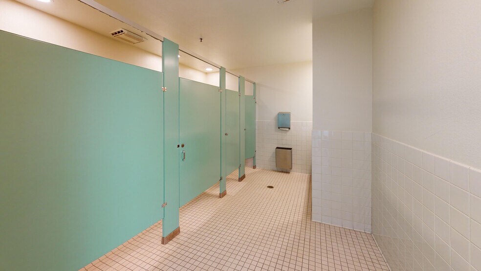 More Photos Of 1415 W Magnolia Blvd, Burbank Office Residential For Lease