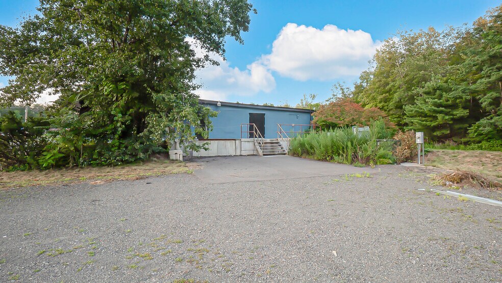 More Photos Of 906 Rt-28, Kingston Restaurant For Sale