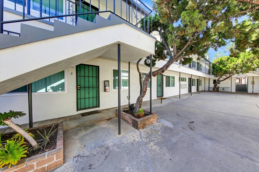 More Photos Of 7025 Boulevard Dr, La Mesa Apartments For Sale