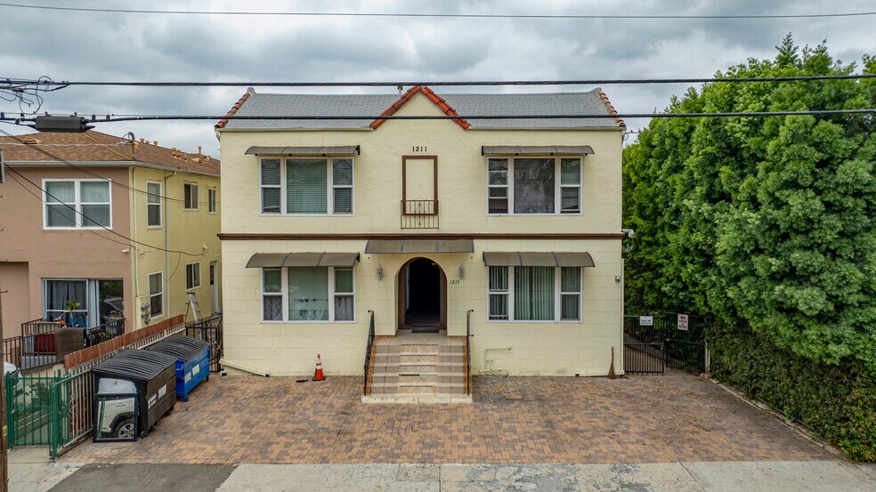 More Photos Of 1211 N Kenmore Ave, Los Angeles Apartments For Sale