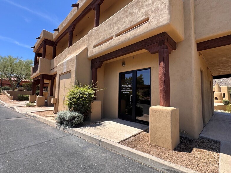 More Photos Of 7202 E Carefree Dr, Carefree Office For Lease