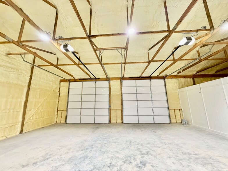 More Photos Of 1030 Moccasin ave, Tahlequah Flex For Lease