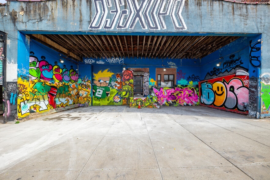 More Photos Of 344 Maujer St, Brooklyn Warehouse For Lease