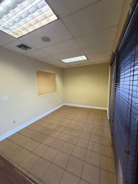More Photos Of 6190-6198 N Federal Hwy, Boca Raton Office Residential For Lease