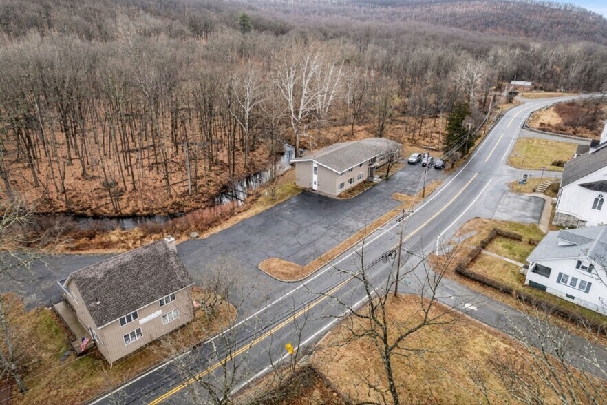 More Photos Of 328 Green Pond Rd, Hibernia Office Residential For Lease