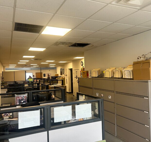 More Photos Of 3718 57th St, Woodside Distribution For Sale