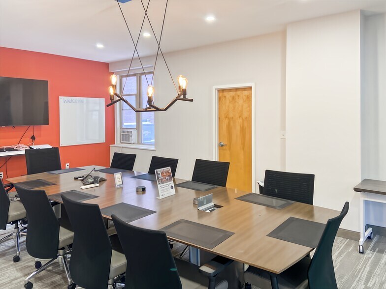 More Photos Of 1087 Elm St, Manchester Coworking Space