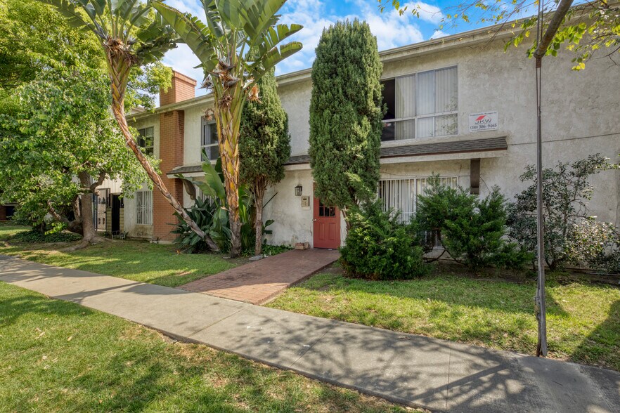 More Photos Of 3346 S Canfield Ave, Los Angeles Apartments For Sale