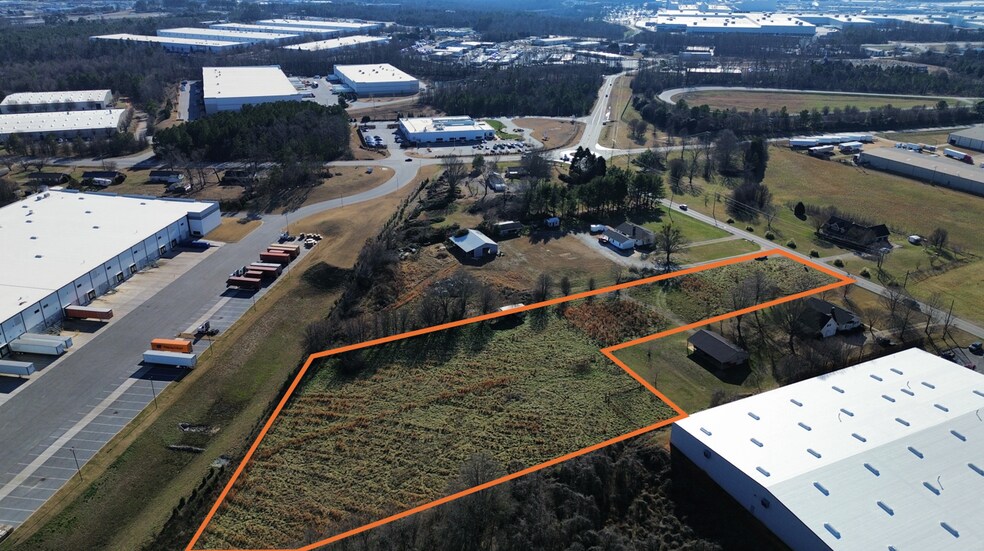 More Photos Of 1271 Woods Chapel Road, Duncan Contractor Storage Yard For Sale