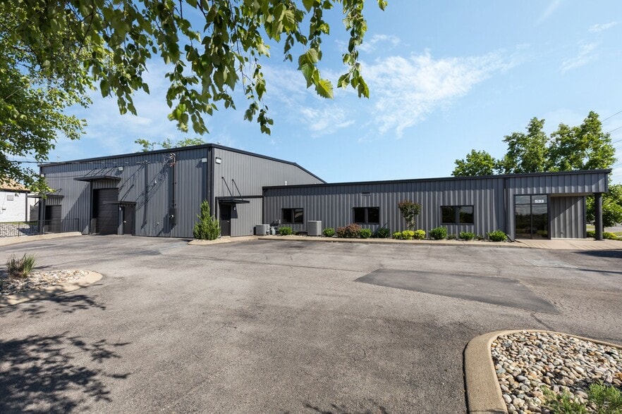 More Photos Of 533 Myatt Dr, Madison Showroom For Sale