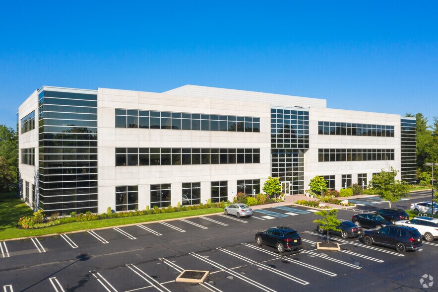 More Photos Of 700 Alexander Park, Princeton Office For Lease
