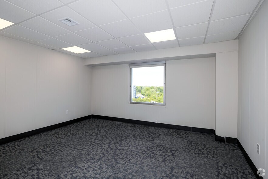 Photo of 9th Floor Ste 910