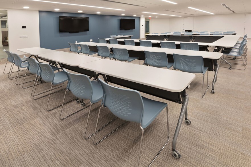 More Photos Of 6120 Executive Blvd, Rockville Office For Lease