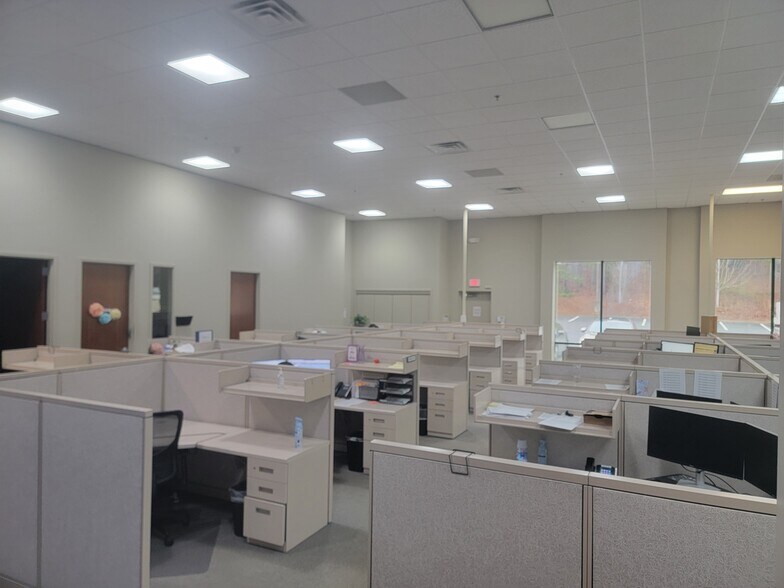 More Photos Of 2855 Marconi Dr, Alpharetta Flex For Lease