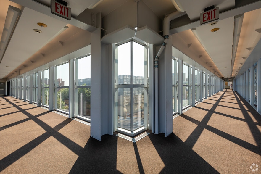 More Photos Of 175 E 2nd St, Tulsa Office For Lease