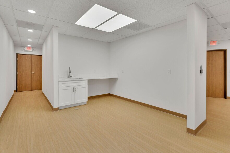 More Photos Of 1192 Garey Ave, Pomona General Retail For Sale