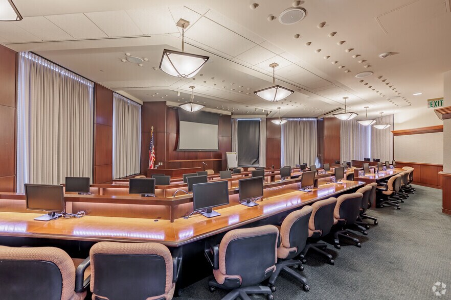 More Photos Of 6100-6120 S Yale Ave, Tulsa Unknown For Lease