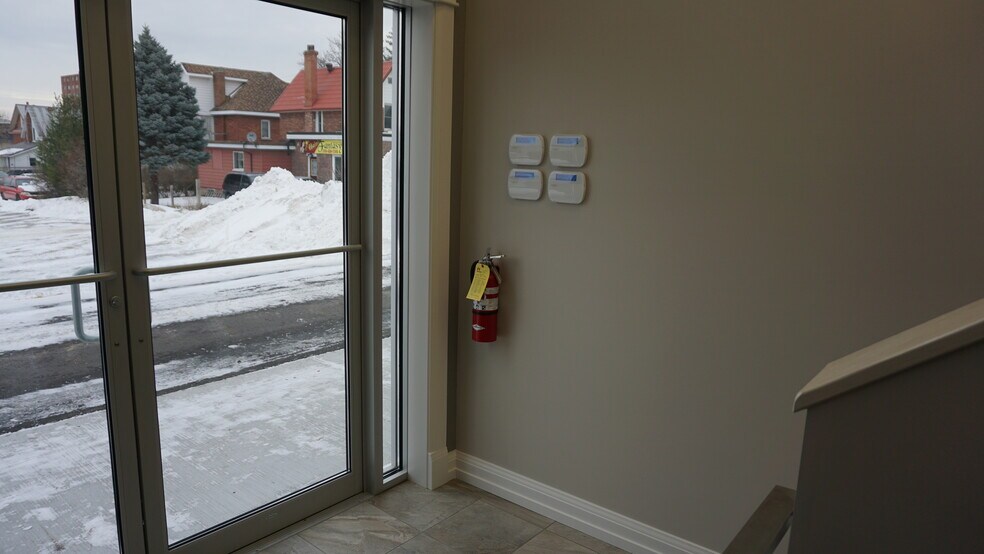 More Photos Of 366 Midland Ave, Midland Office For Lease