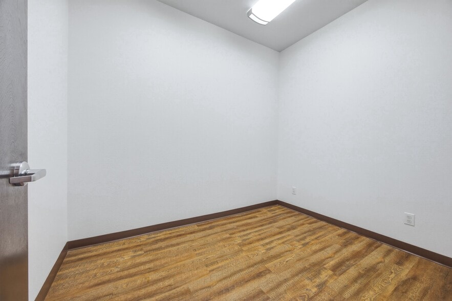 More Photos Of 12171 W Parmer Ln, Cedar Park Medical For Lease