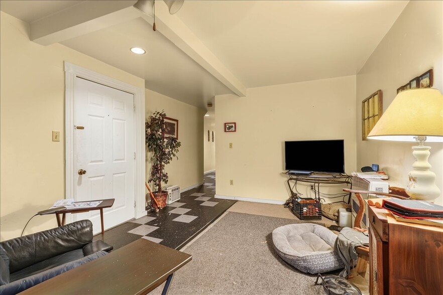 More Photos Of 914 Madison Ave, Scranton Apartments For Sale