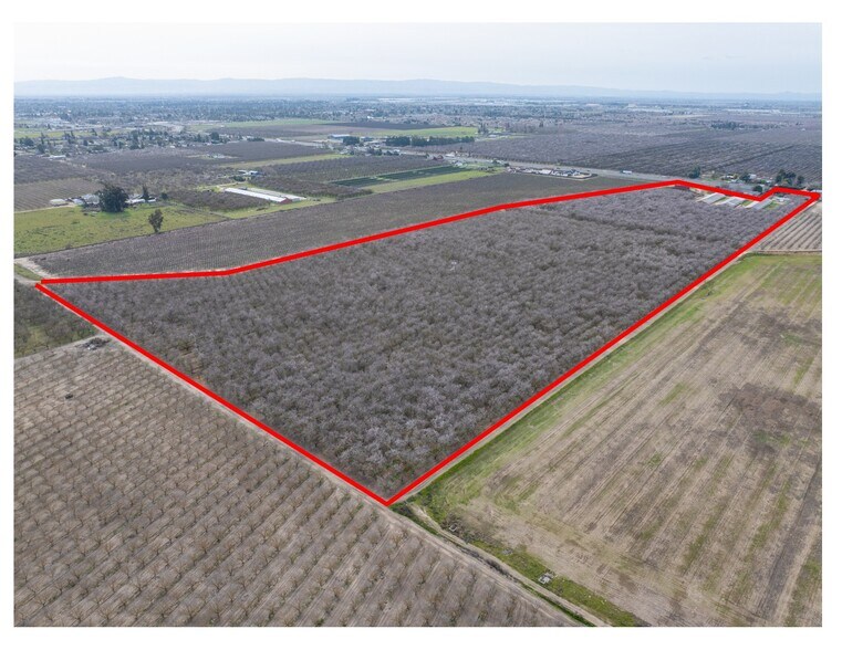 More Photos Of 13120 S Highway 99, Manteca Land For Sale
