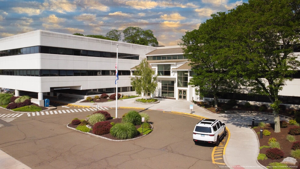 More Photos Of 148 East Ave, Norwalk Medical For Sale