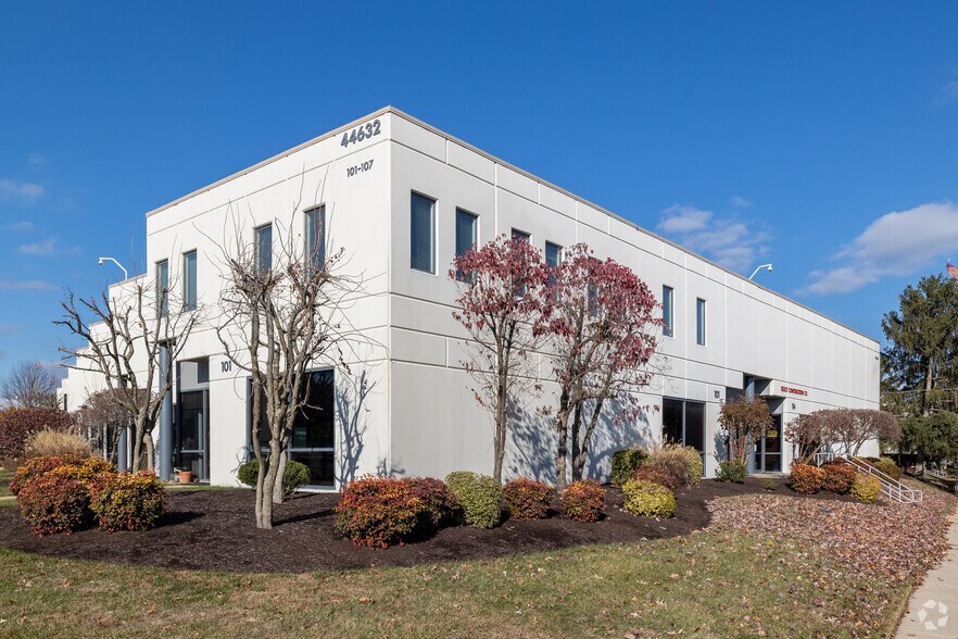 More Photos Of 44632 Guilford Dr, Ashburn Flex For Lease