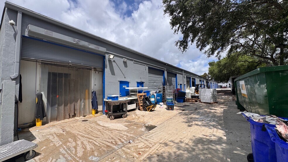 More Photos Of 3628-3682 NW 16th St, Lauderhill Light Manufacturing For Sale