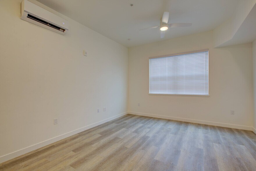 More Photos Of 1775 S Pearl St, Denver Apartments For Sale