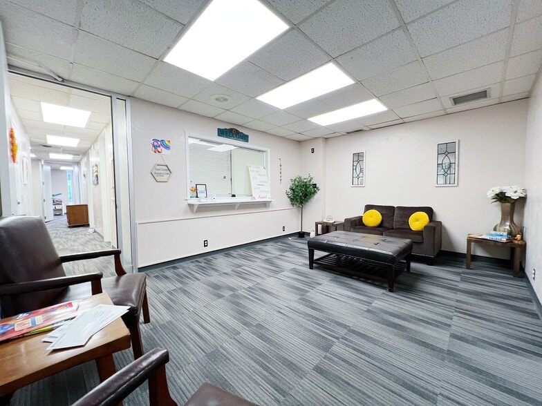 More Photos Of 5300 N Meridian Ave, Oklahoma City Medical For Lease