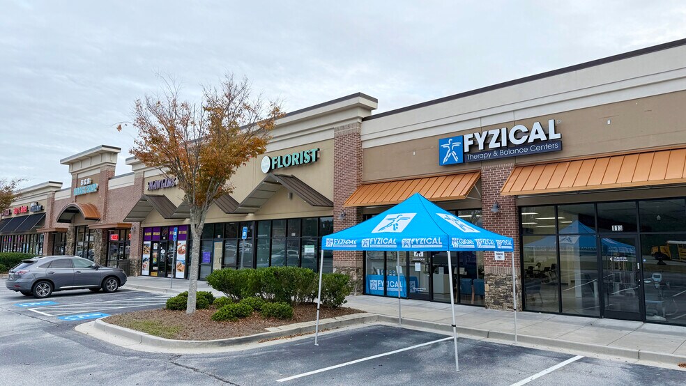 More Photos Of 1132-1142 Athens Hwy, Grayson General Retail For Sale