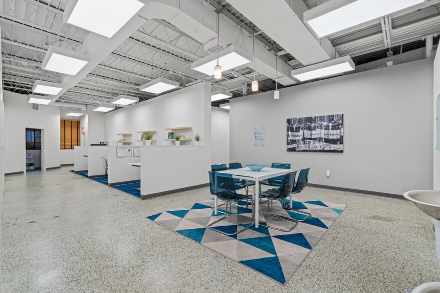 More Photos Of 630 S Cooper St, Memphis Office For Lease