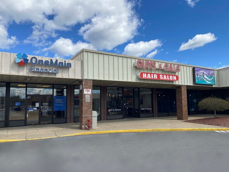 More Photos Of 711-756 Upper Glen St, Queensbury Unknown For Lease