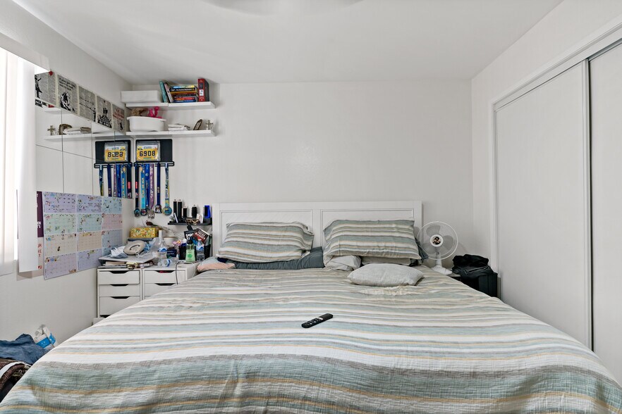 More Photos Of 1715 Westmoreland Blvd, Los Angeles Apartments For Sale