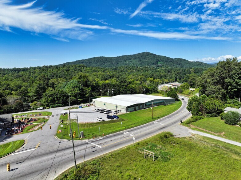 More Photos Of 3100 S Hwy 226, Marion Light Manufacturing For Lease