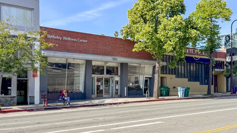 More Photos Of 1909 University Ave, Berkeley Storefront For Lease