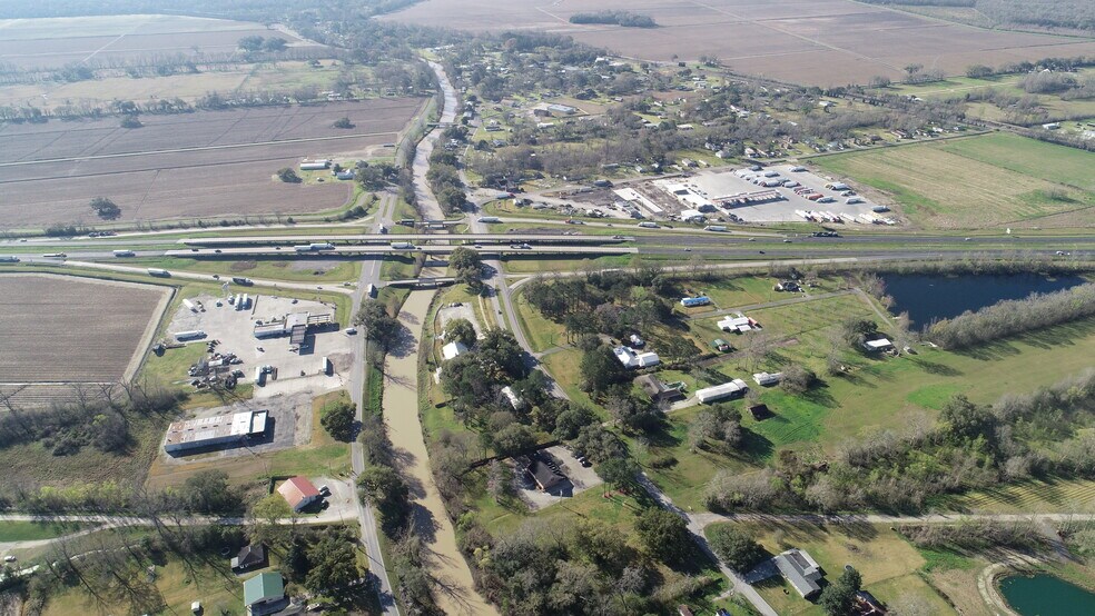 17490 Highway 77, Grosse Tete, LA 70740 Convenience Store For Sale