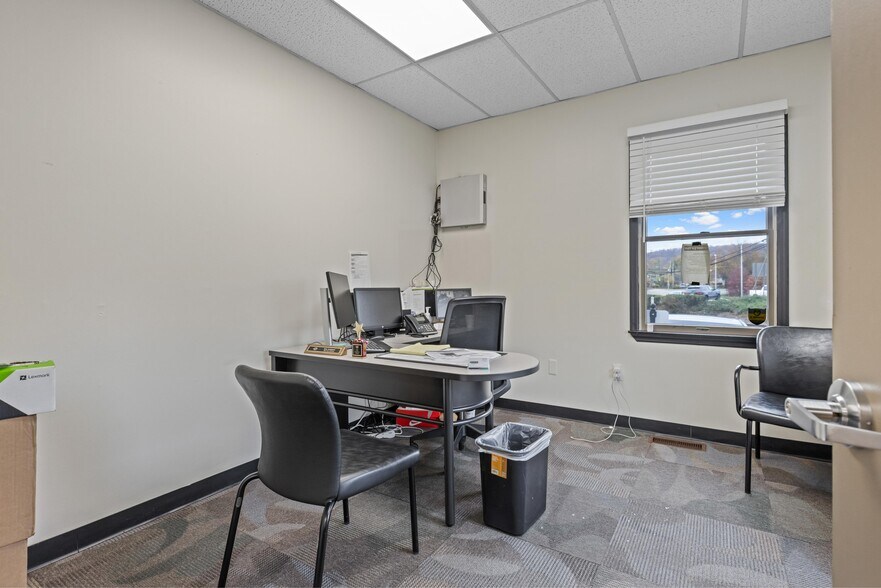 More Photos Of 393 Ramapo Valley Rd, Oakland Office Residential For Sale