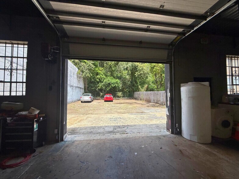 More Photos Of 2882 Mill St, Mobile Warehouse For Sale