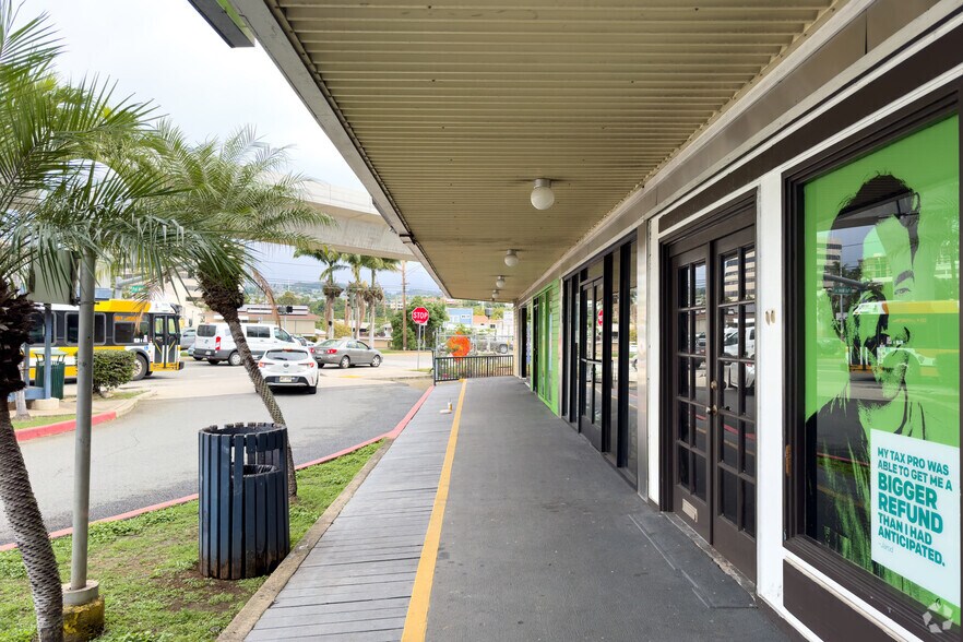 More Photos Of 98-199 Kamehameha Hwy, Aiea Restaurant For Lease