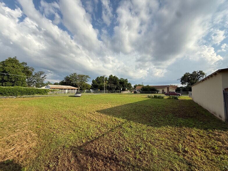 More Photos Of 1128 SW 17th St, Oklahoma City Warehouse For Sale
