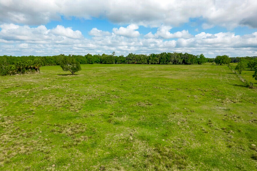 More Photos Of 0 South St, Leesburg Land For Sale